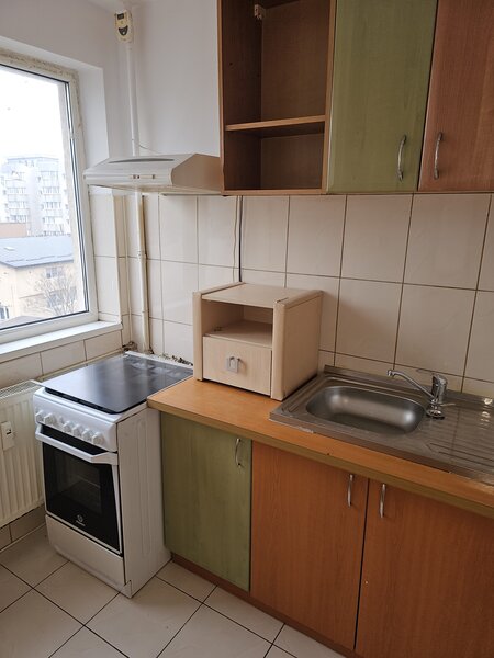 Dristor, metrou, 6/10, reabilitat, mobilata si utilata, aer, 59900 €.