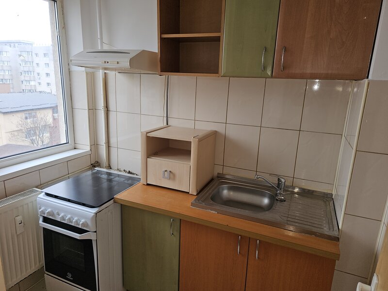 Dristor, metrou, 6/10, reabilitat, mobilata si utilata, aer, 59900 €.