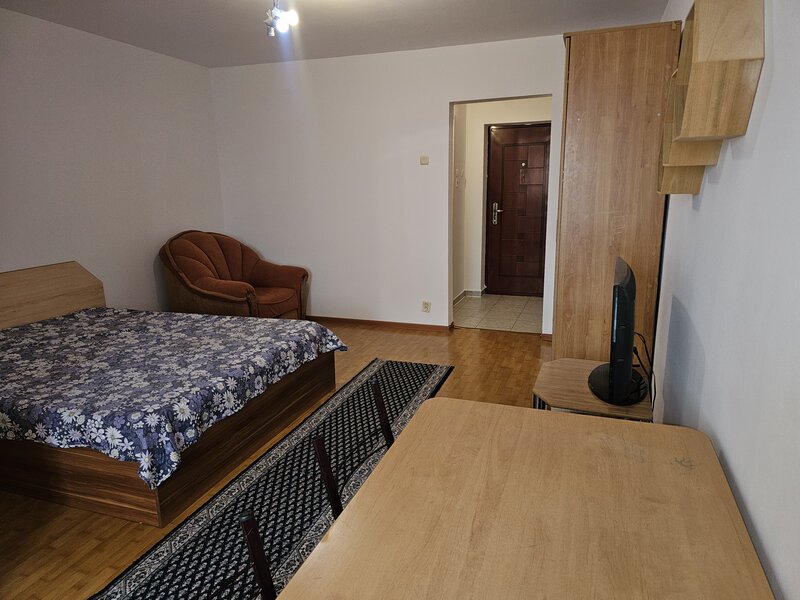 Dristor, metrou, 6/10, reabilitat, mobilata si utilata, aer, 59900 €.